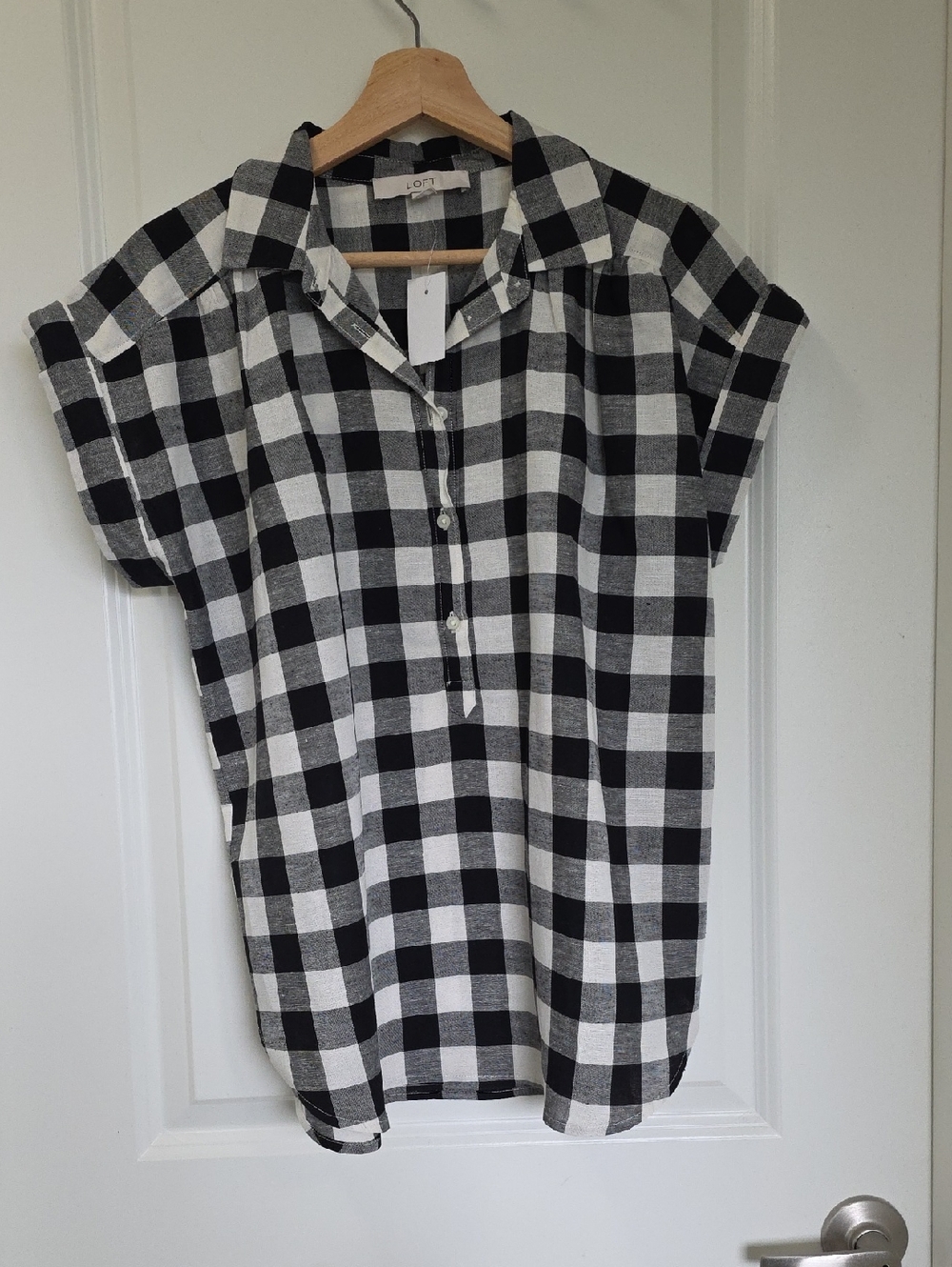 LOFT Black & White Buffalo Check Short-Sleeve Button Shirt